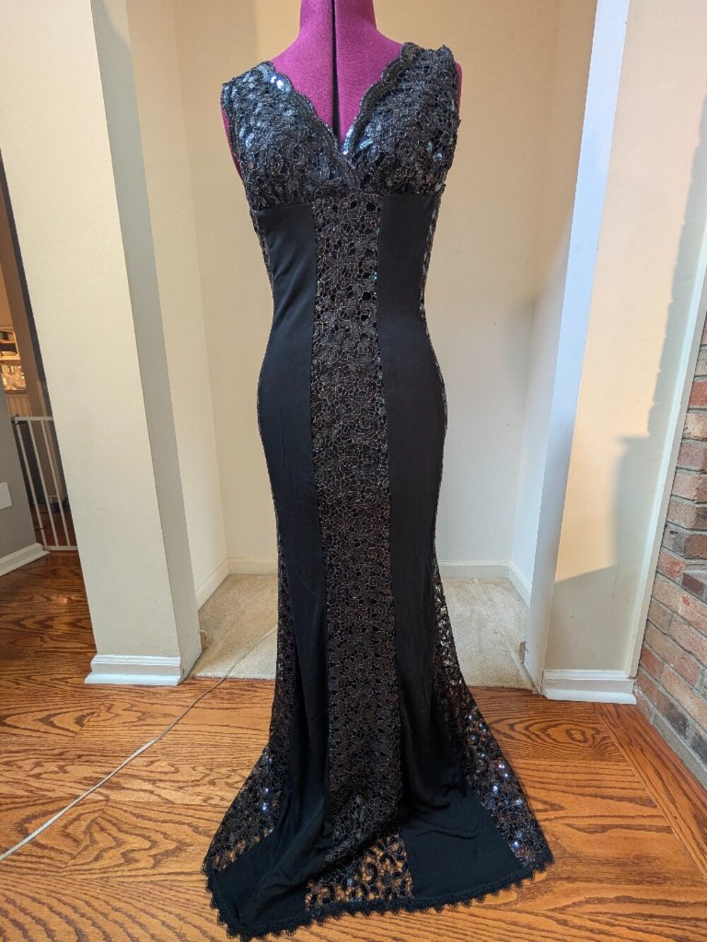 Elegant, long black dress